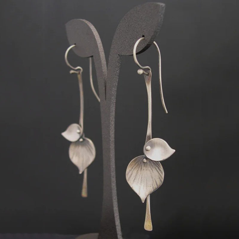 Silver leaf earrings in vintage style