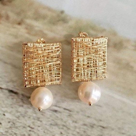 Gold thread earrings with antique pearls