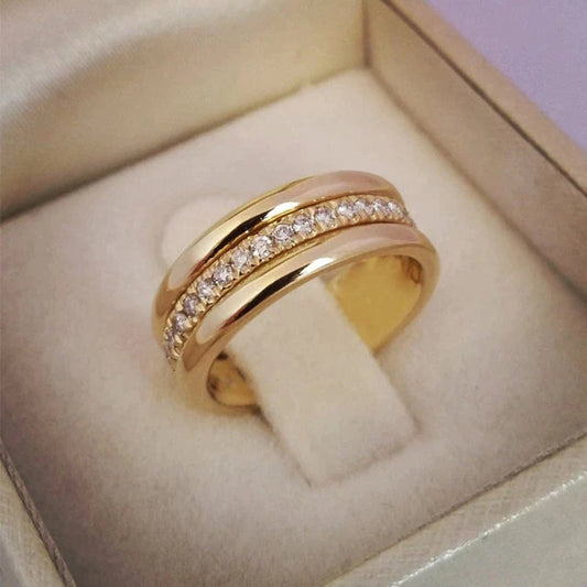 Double ring with cubic zirconia