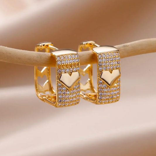 Thick Hoop Earrings with Heart and Zirconia in 18K Gold Plating