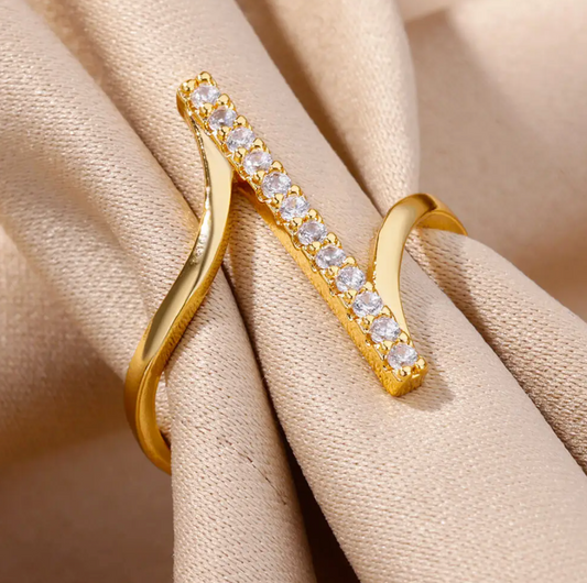 Life Line Ring with Zirconia in 18K Gold Plating