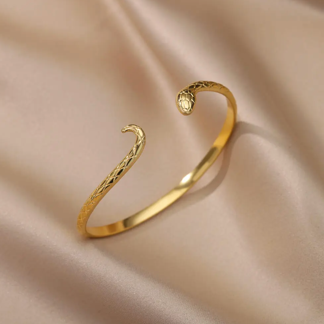 Snake Bracelet in 18K Gold Plating