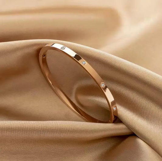 Solid 18K Gold Plated Bracelet with Inlaid Zirconia