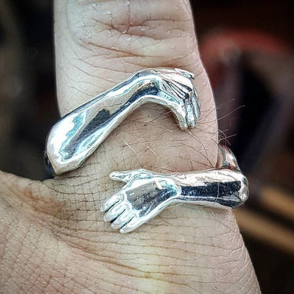 Hug 925 Silver Ring