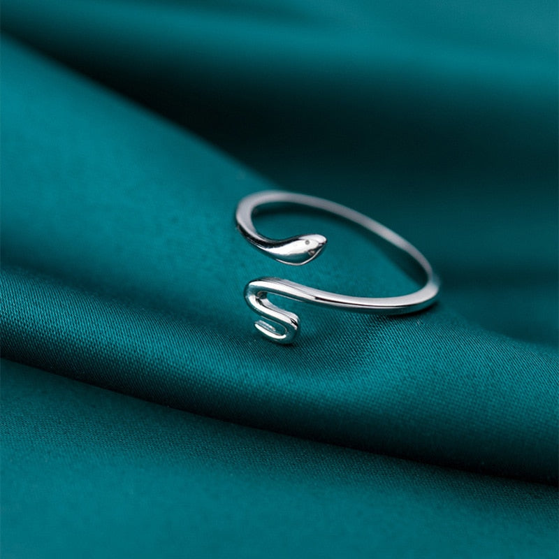 Adjustable 925 Silver Ring in Snake Shape