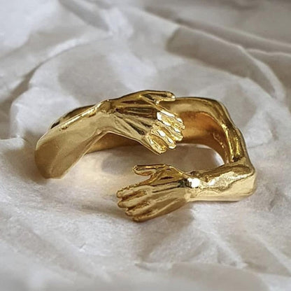 Hug 925 Silver Ring