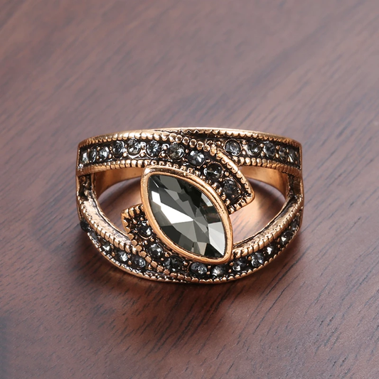 Elegant black crystal ring