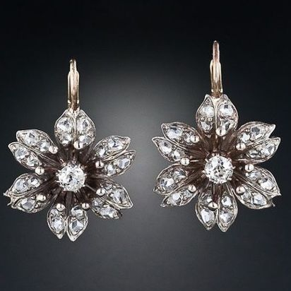 Vintage-style crystal flower earrings