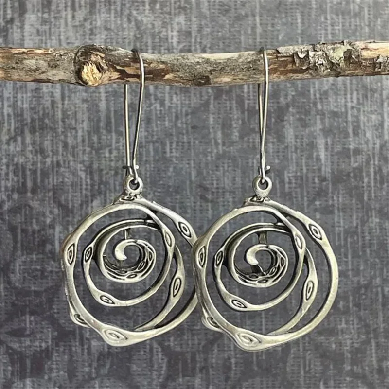 Vintage Silver labyrinth earrings