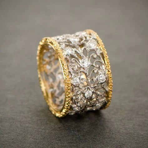 Vintage gold and ivy crystal ring