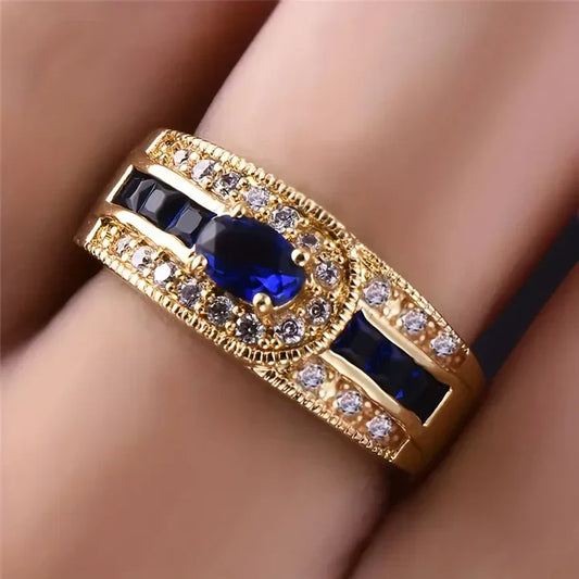 Vintage-style ring with blue gold diamond